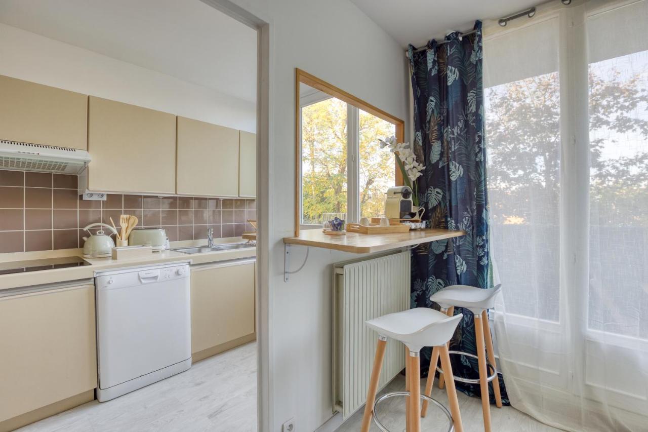 Апартаменты Escale De L'Yvette - 50M2 Cosy, Balcony & Parking Лонжюмо Экстерьер фото